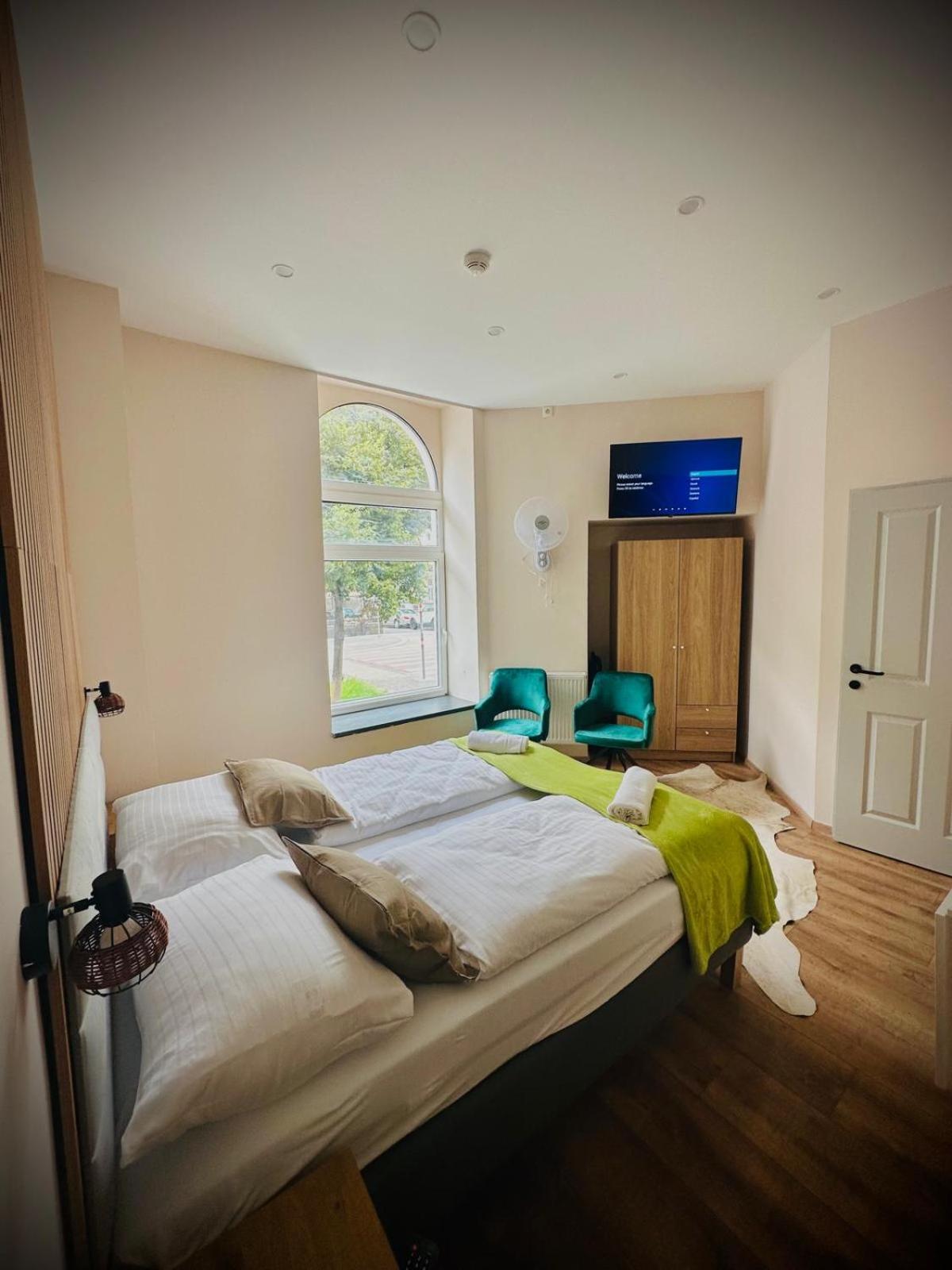 4-br Apt, Ideal For Groups, 6-min To Stadthalle Vienna