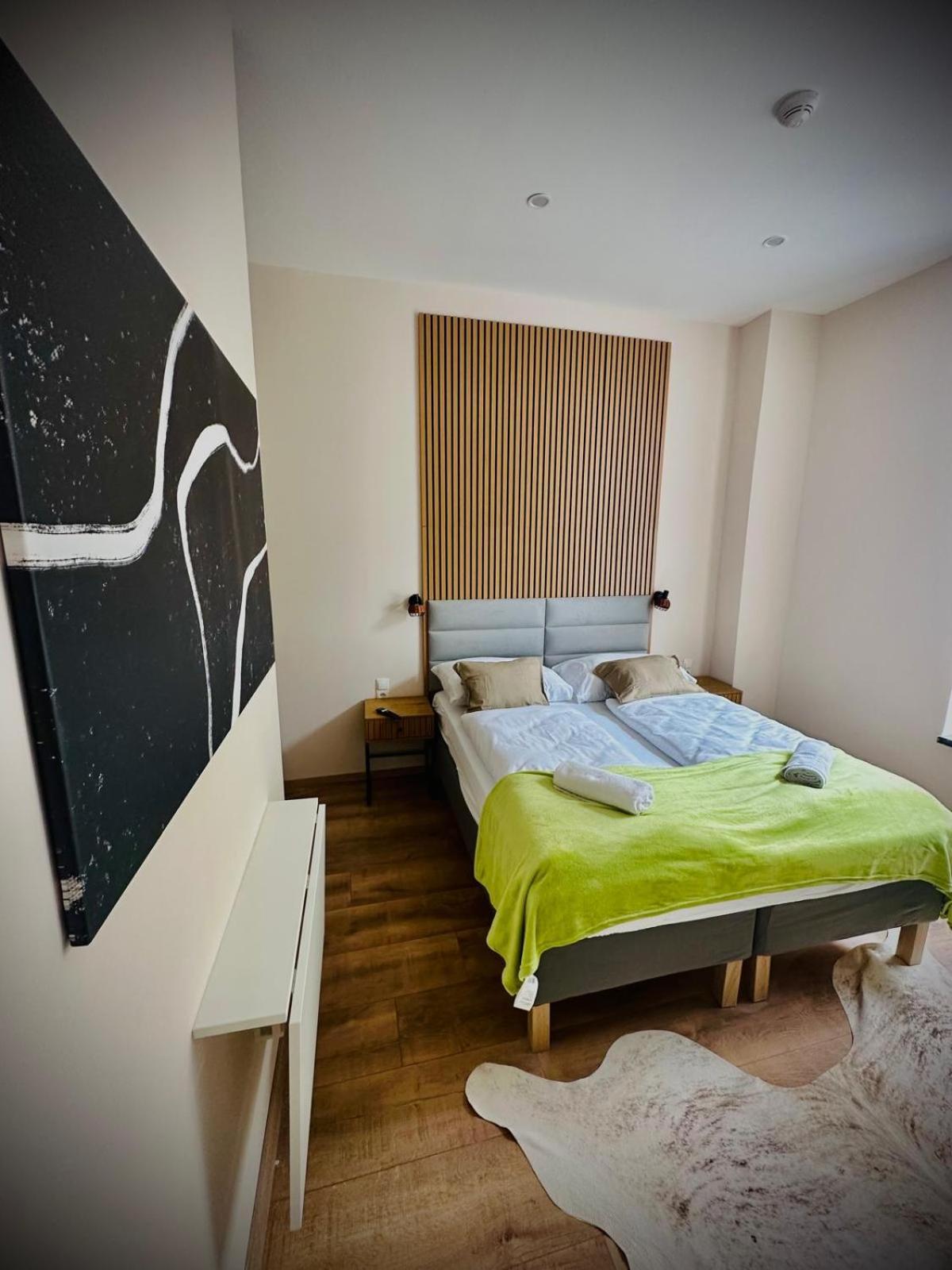 4-br Apt, Ideal For Groups, 6-min To Stadthalle
