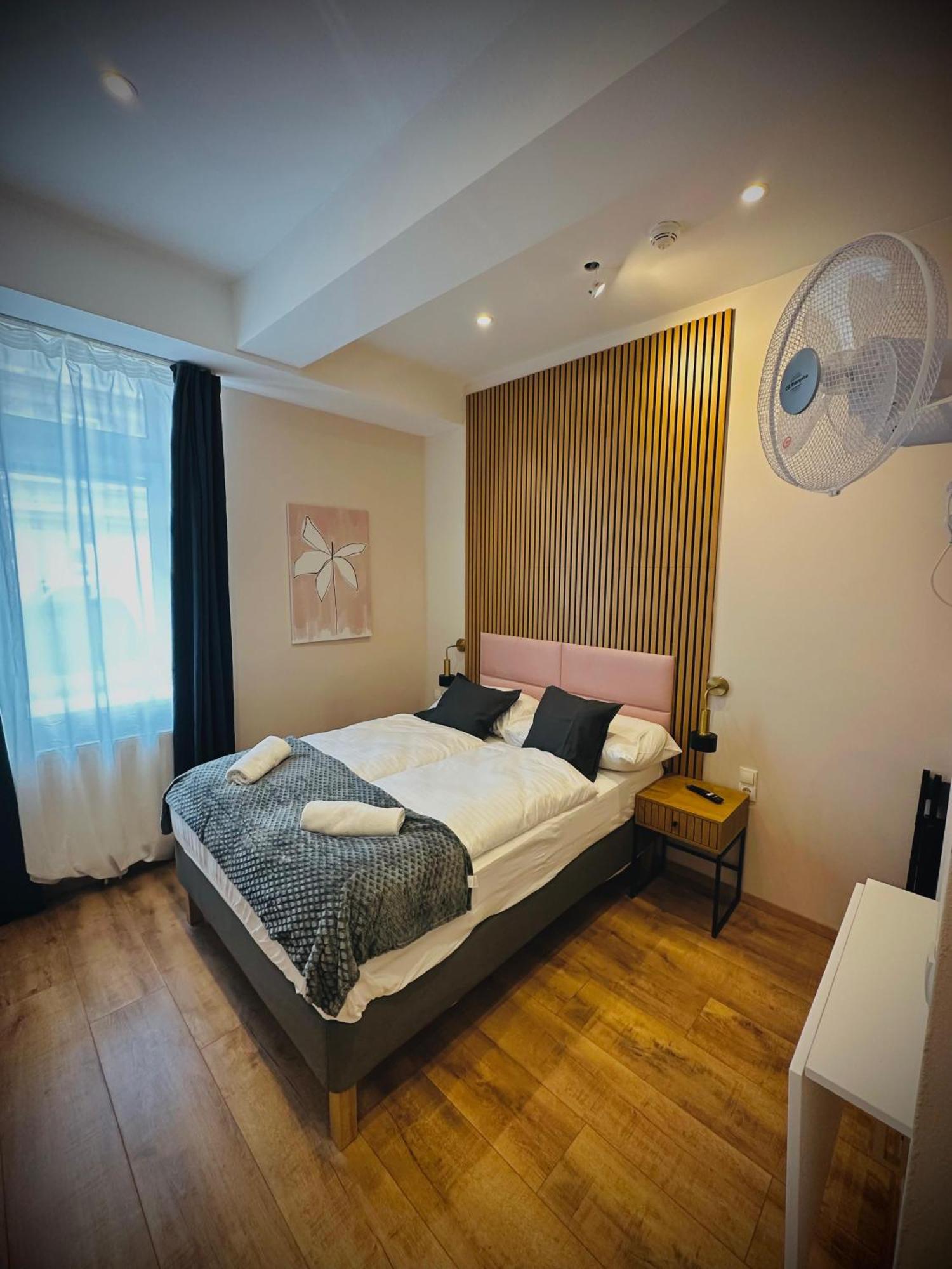 4-br Apt, Ideal For Groups, 6-min To Stadthalle Apartment Vienna