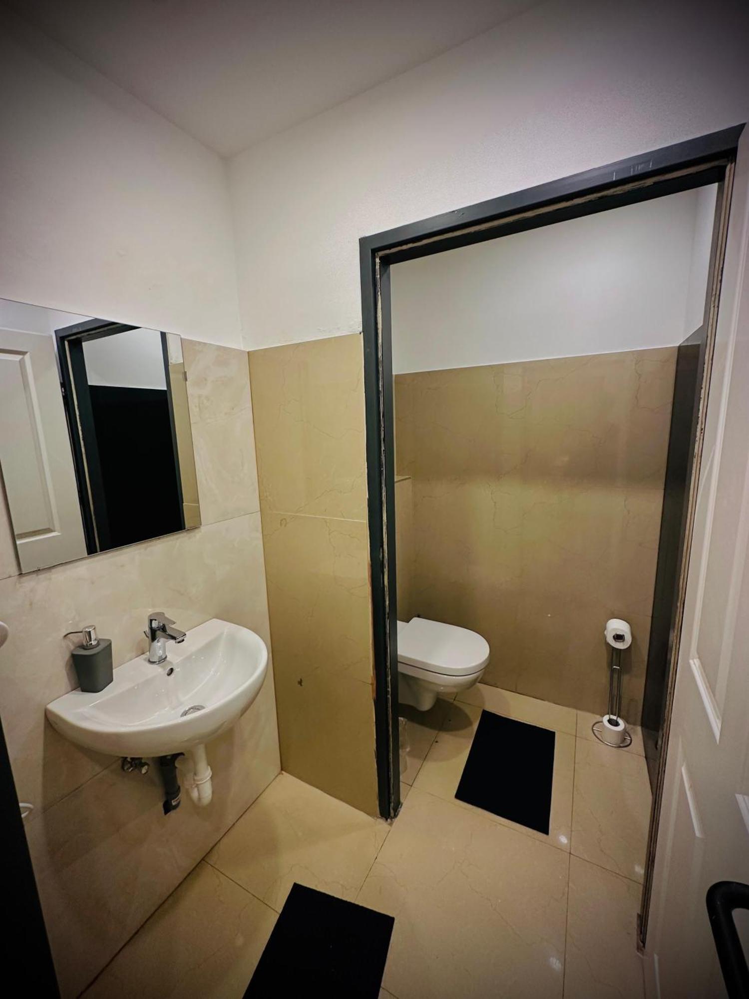 4-br Apt, Ideal For Groups, 6-min To Stadthalle * Vienna